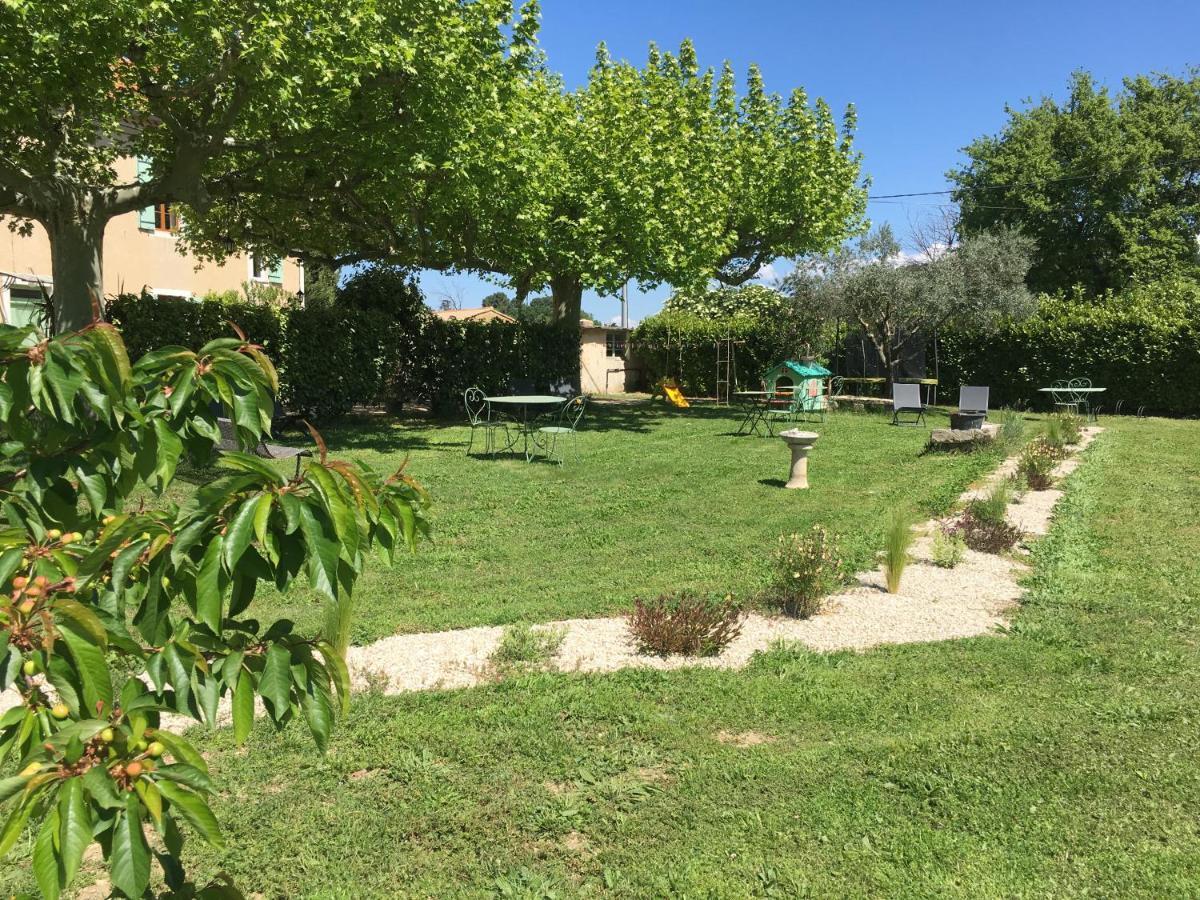 Mas La Cigaliere Bed & Breakfast Venasque Luaran gambar